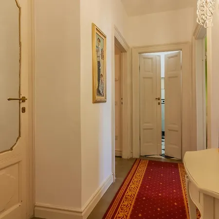 Appartamento Cavour Charming Terrace
