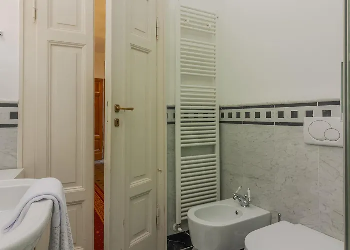 Cavour Charming Terrace Apartament